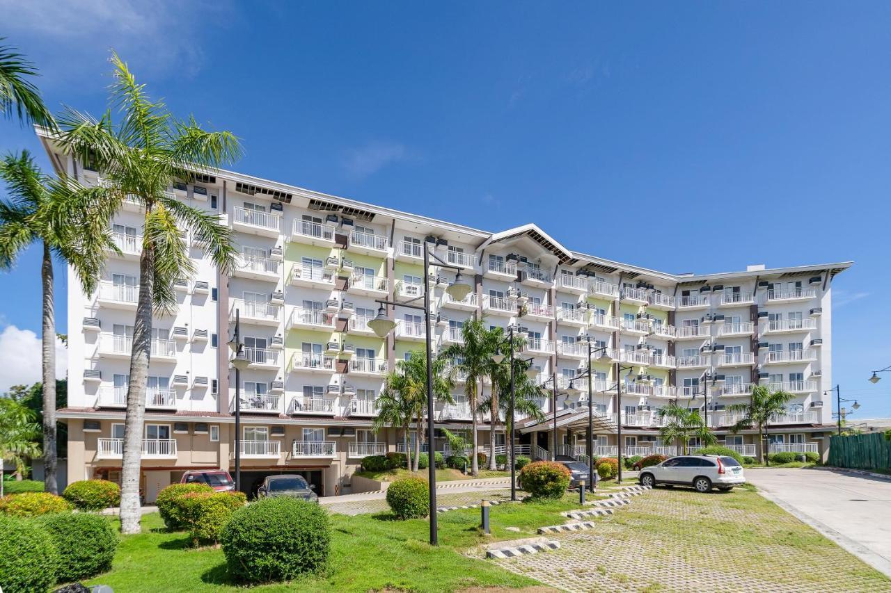 732 Express Condotel, 3 Minutes To Airport, With Gym & Pool Fast Wi-Fi, Free Netflix Lapu-Lapu City Exteriör bild