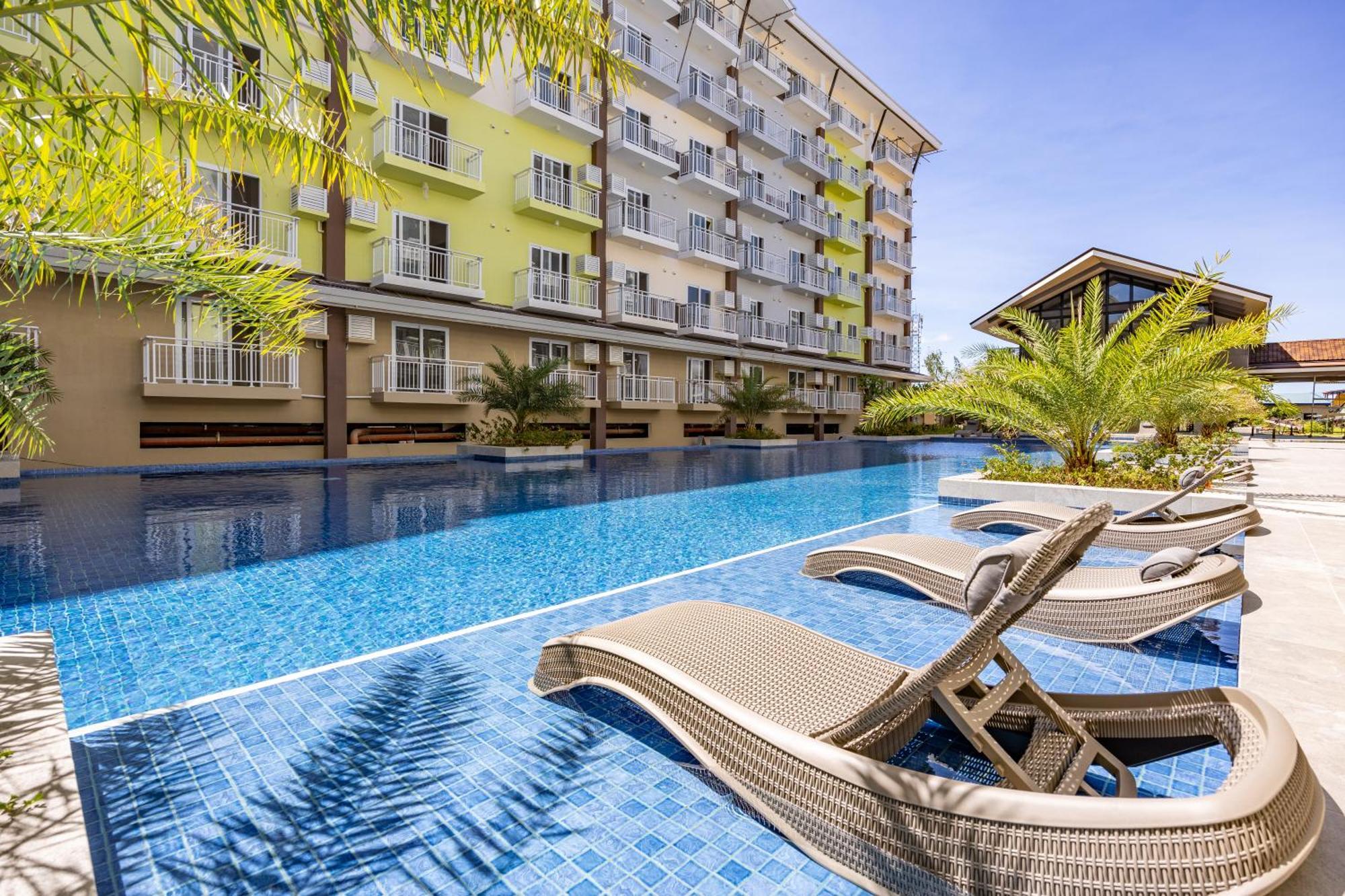 732 Express Condotel, 3 Minutes To Airport, With Gym & Pool Fast Wi-Fi, Free Netflix Lapu-Lapu City Exteriör bild